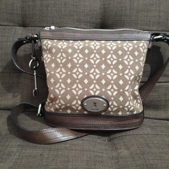 [tas Fossil] Preloved | Fossil Maddox Brown Pecan Crossbody | Ori | (baca deskripsi) - SOLD