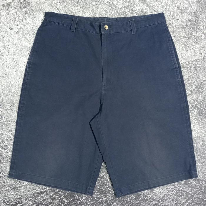 Celana pendek pria navy NAUTICA bagus size 35