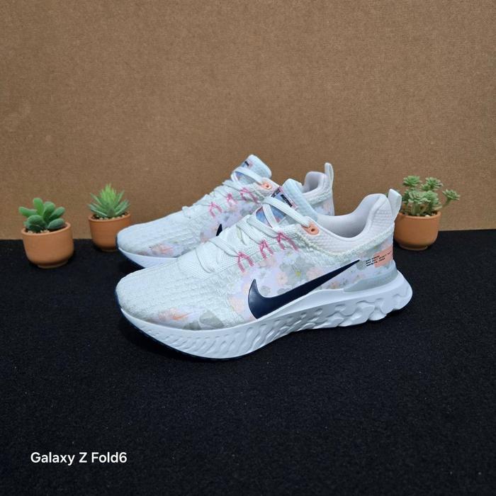 SAPATU NIKE REACT INFINITY FLYKNITE