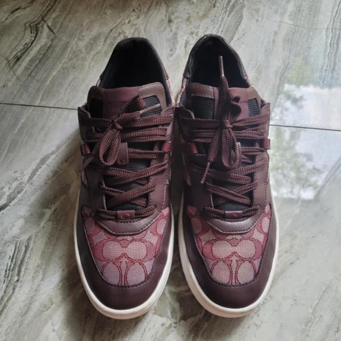 sepatu sneakers coach size