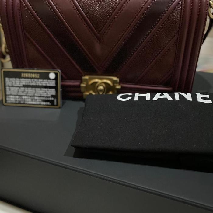 preloved chanel boy bag burgundy