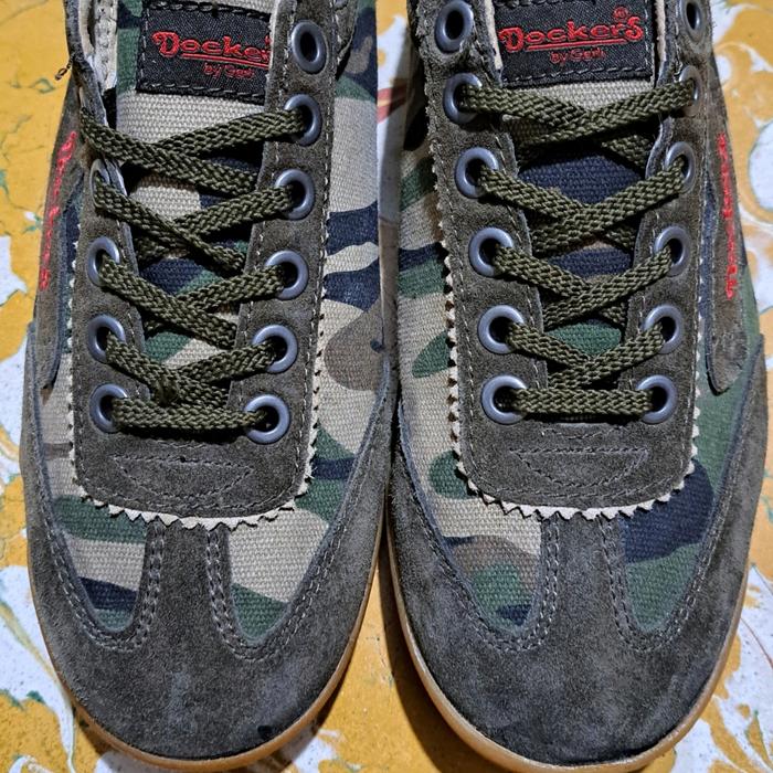 Sepatu Sneakers Wanita Dockers