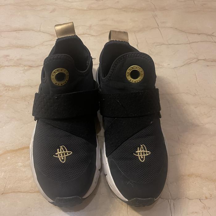 Preloved Nike Huarache kids / AH7826-007