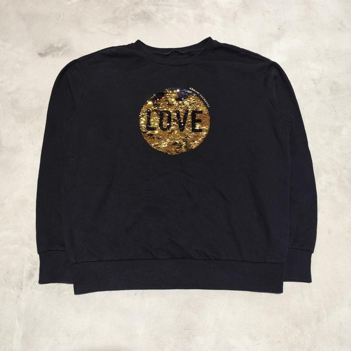 sweater crewneck wanita armani Exchange love hitam bekas