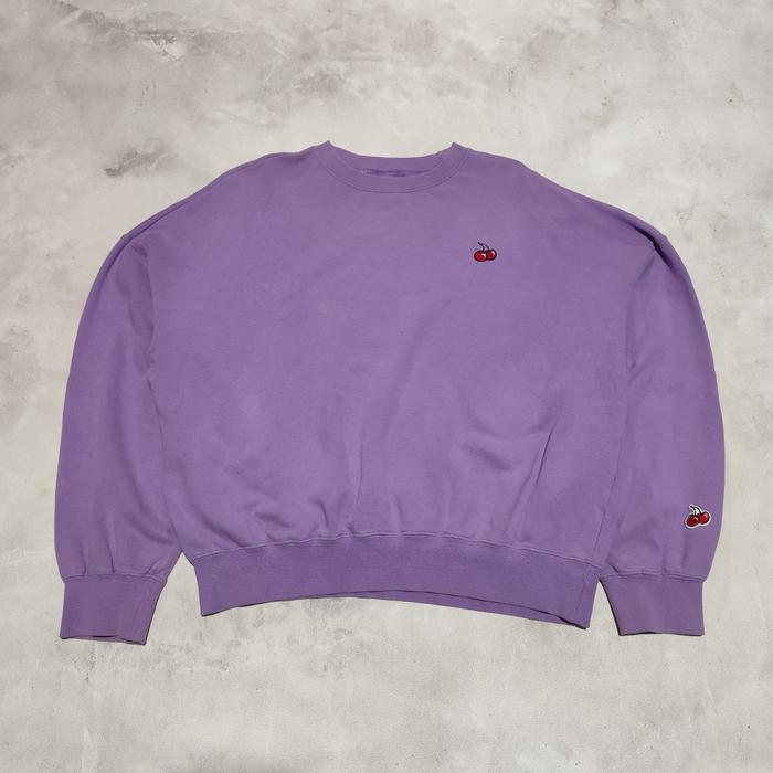 sweater crewneck wanita kirsh ungu bekas