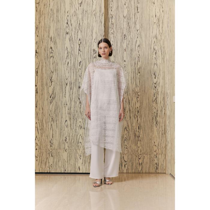 ORCA CAPE BLOUSE -- White