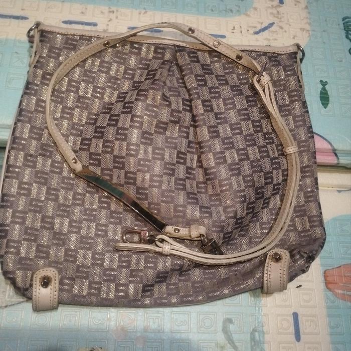 tas selempang ORI brand Sisley bahan canvas mix kulit yah kak,prelove ini yah