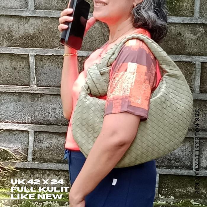 Tas wanita preloved branded BottegaVen*, ziperRiri kulit asli mulus limited edition