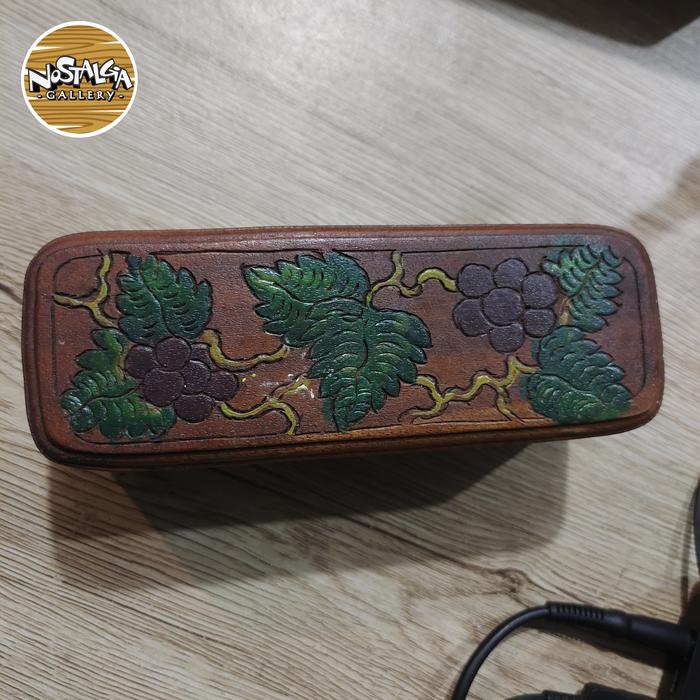 Tempat Kacamata Jadul kayu jati asli. cukup berat. baru