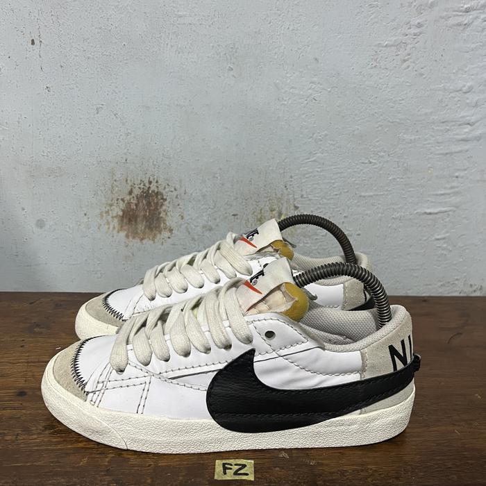Sepatu second ori Nike blazer low 77 jumbo size 38,5