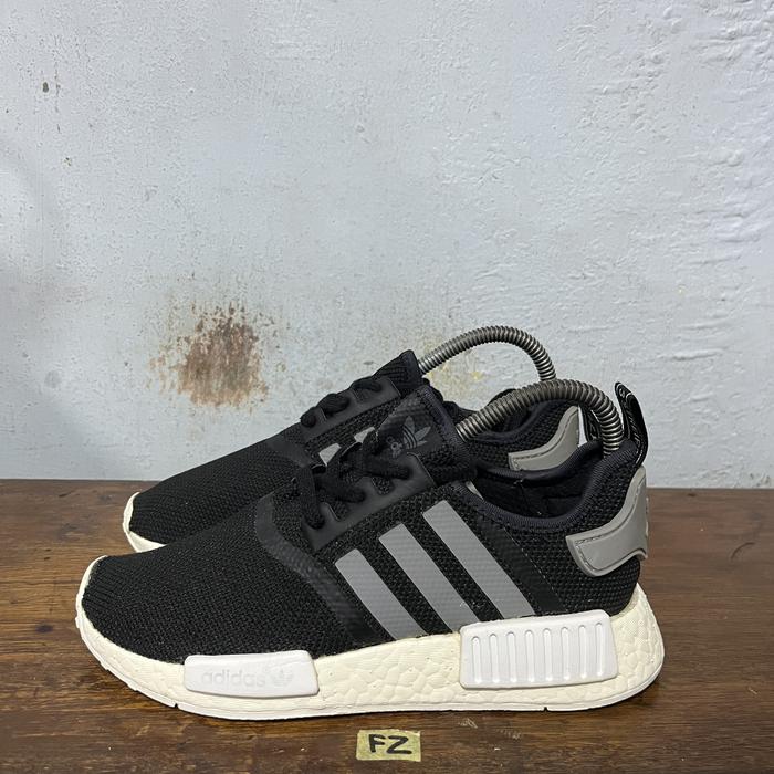 Sepatu second ori adidas NMD R1 size 37