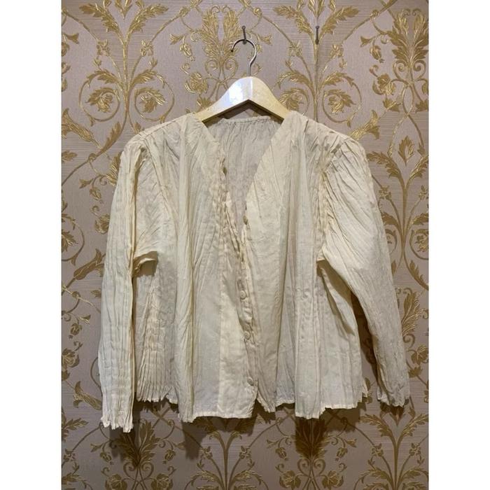 MARGAUX - Pleats Cream Shirt