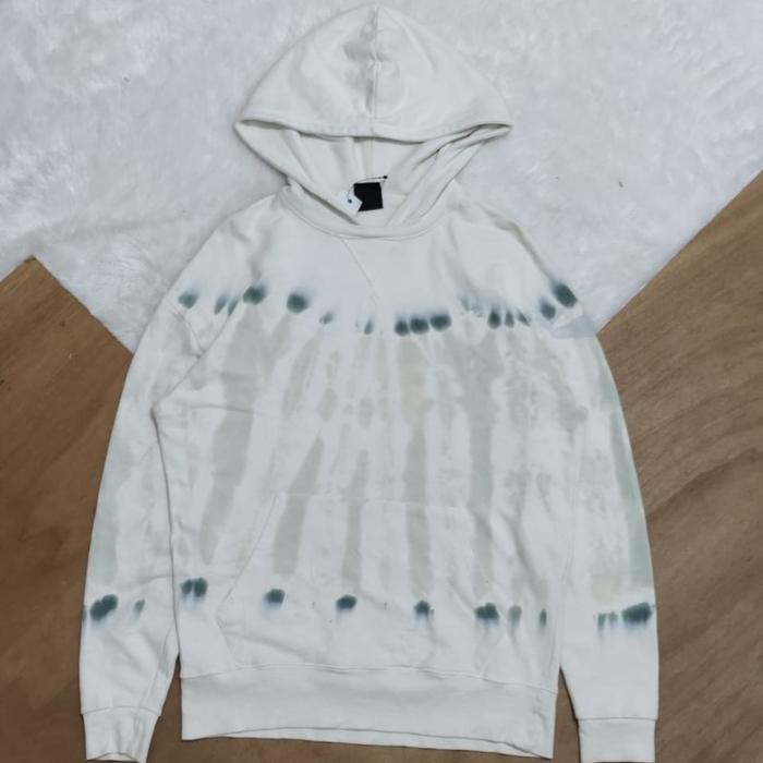 Hoodie Putih Zara   Made in Portugal