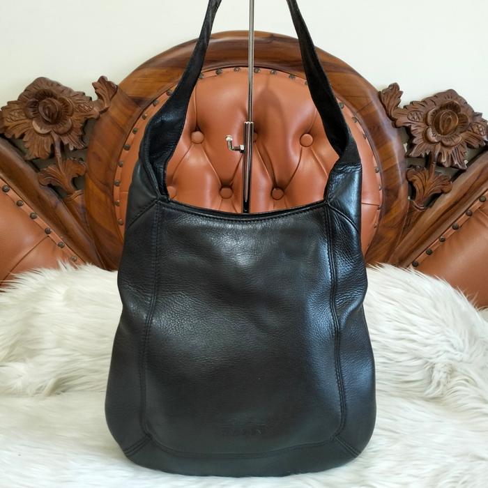 Bally Vintage Black Leather Shoulder Bag