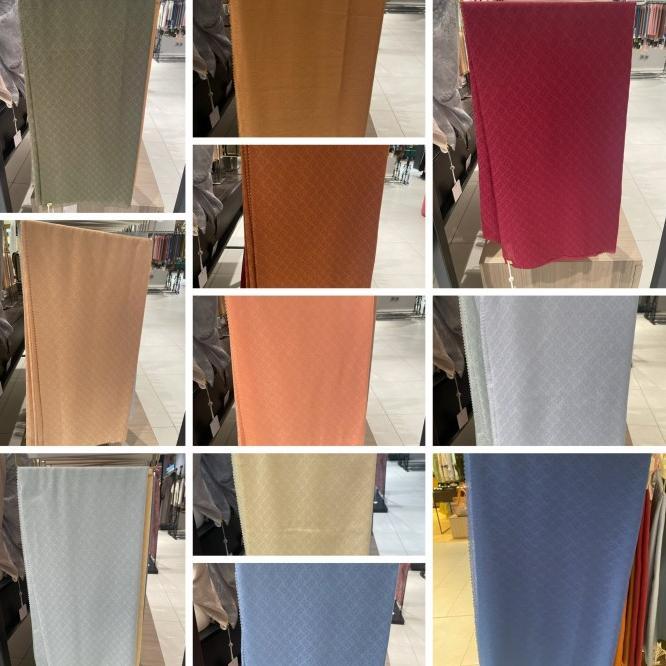 Everyday Tapis Emboss Buttonscarves
