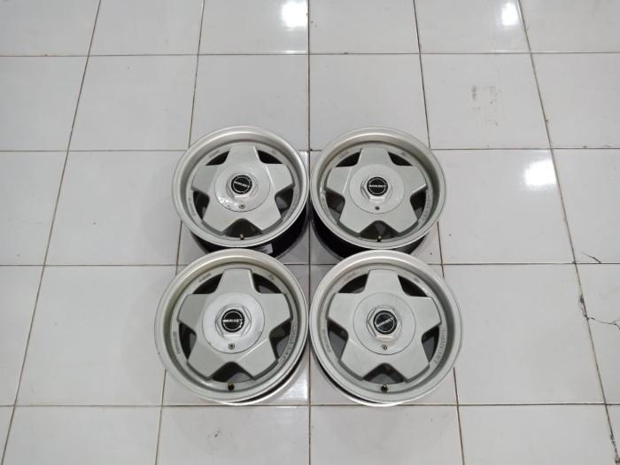 PELEK MOBIL SEKEN BORBET RING 14 LEBAR 6,5 ET 20 PCD 4X100/114 CELONG WARNA SILVER