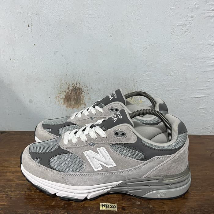 Sepatu second branded new balance 993 grey size 41,5