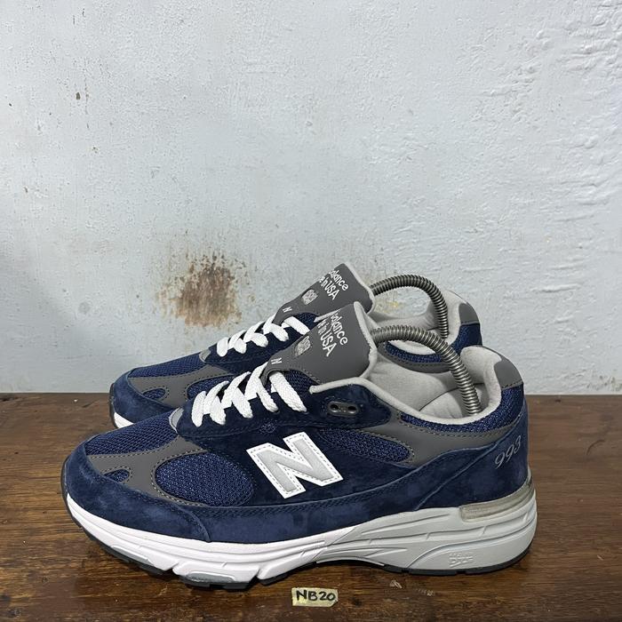 Sepatu second branded new balance 993 navy size 41,5