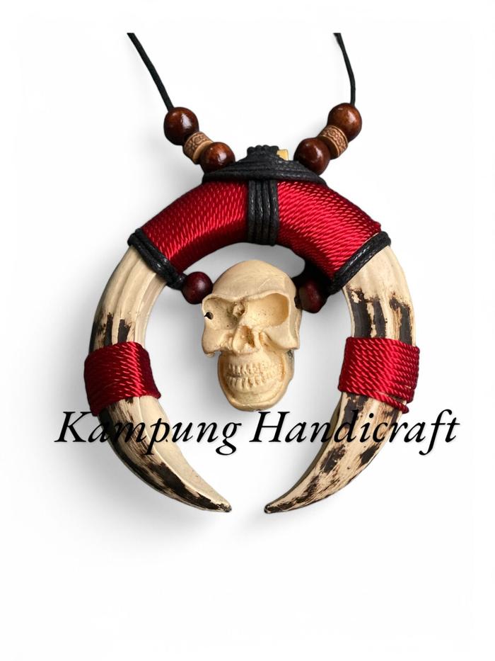 kalung punk taring babi replika dan tengkorak mini