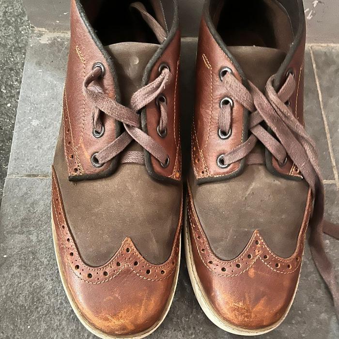 WTS sepatu pria kolpri kondisi baik dan jarang dipakai. ukuran 42 / 8 -8.5 UK merk Timberland earthl
