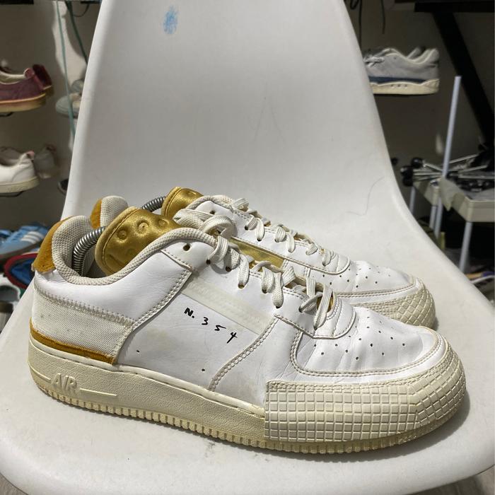 Sepatu second af1 size 44