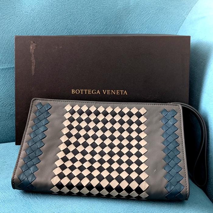 BOTTEGA VENETA AUTHENTIC.