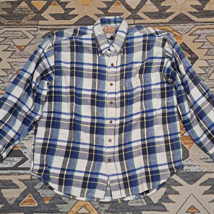 Thrift Blue White Flannel