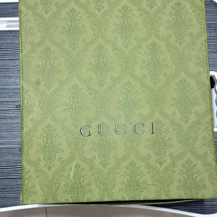 Sepatu Sneakers Gucci GG RHYTON