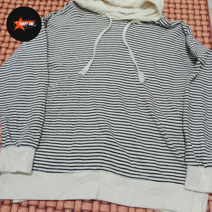 Hoodie 2 warna size XL kondisi 90%
