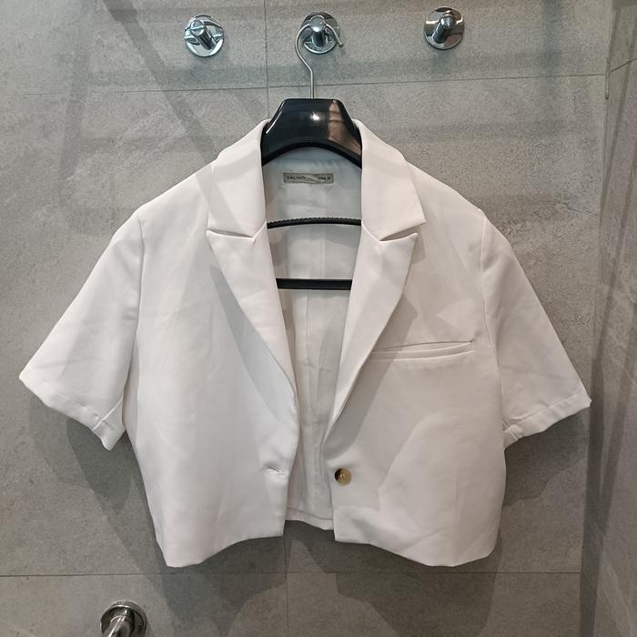 [SOLD OUT] Jas Blazer Crop Top Putih White Preloved