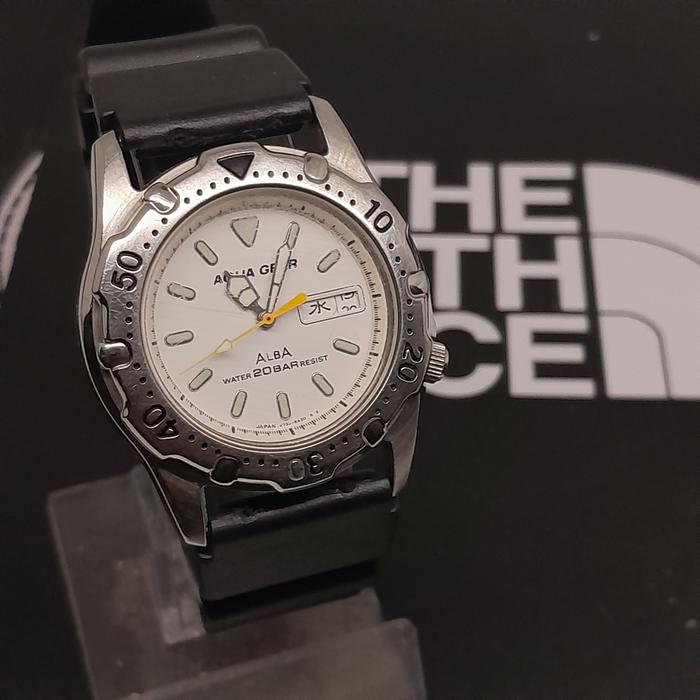 Alba aqua gear V733 6A11 Diver vintage watch