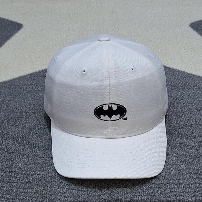 topi putih batman original second no stussy new era