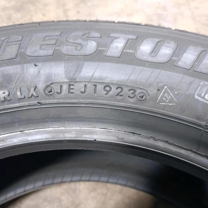 Ban Mobil Avanza veloz livina Freed 185/65 R15 Bridgestone B250