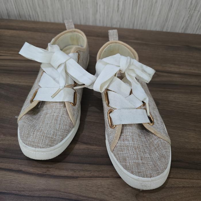 preloved sepatu wanita rubi size 37