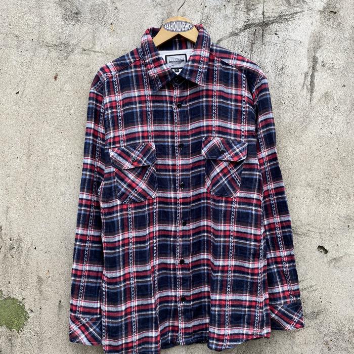 Kemeja panjang flannel villand