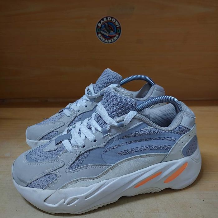 Sepatu Second Ori Adidas Yeezy Boost Size 40
