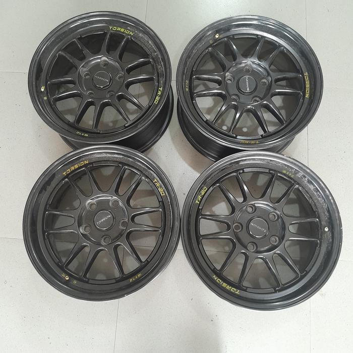 Velg Mobil Bekas Ring 16 Lubang 5 TORSION R16X7 H5X114,3