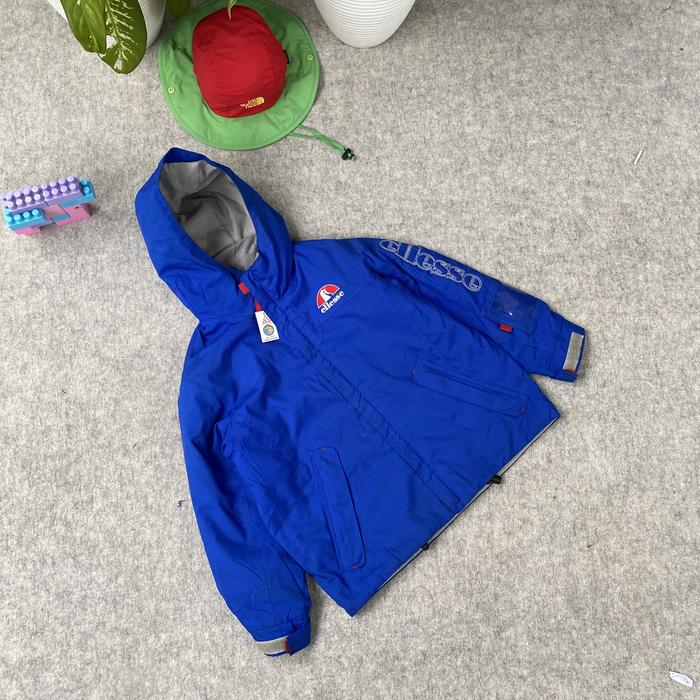 Jacket outdoor ellesse  anak 80s super cakep  pekat
