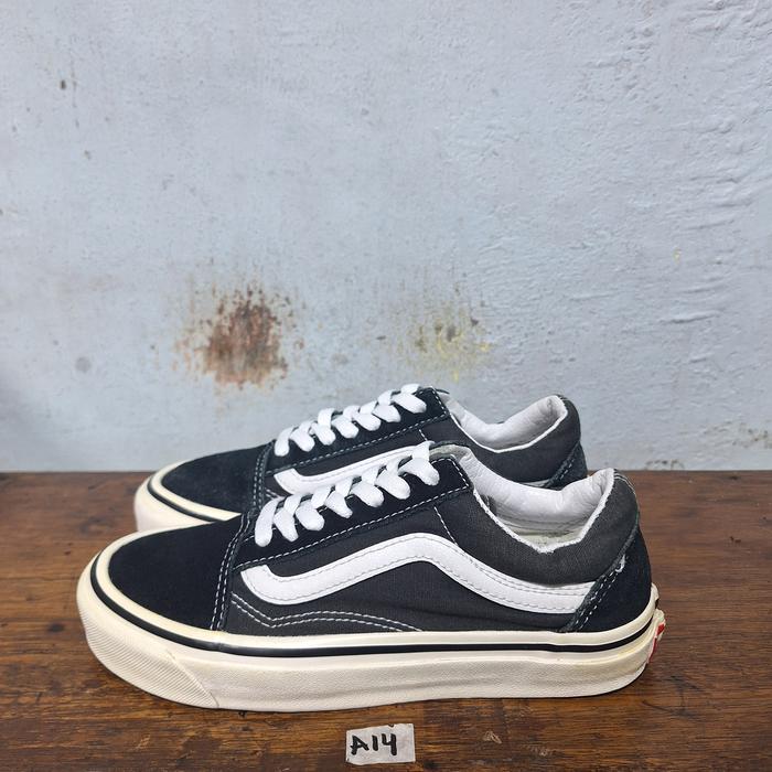 Sepatu second original Vans old skool size 36