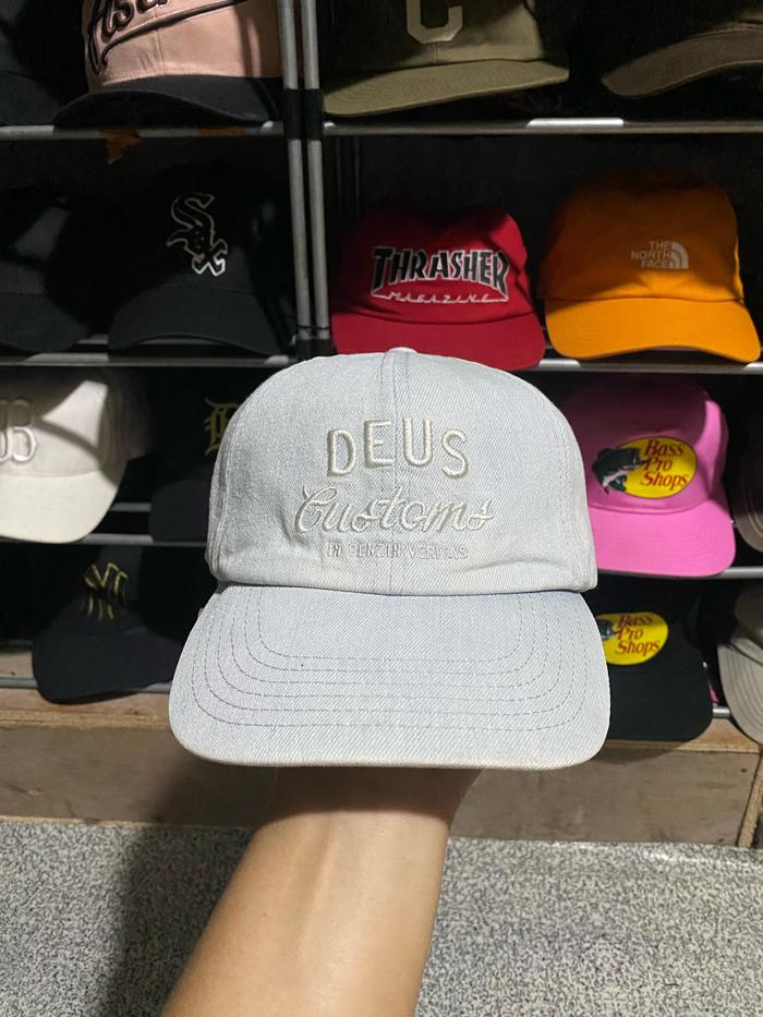Topi Deus Second Original Preloved 001