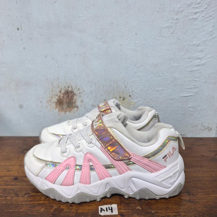 Sepatu anak second original Fila women size 35