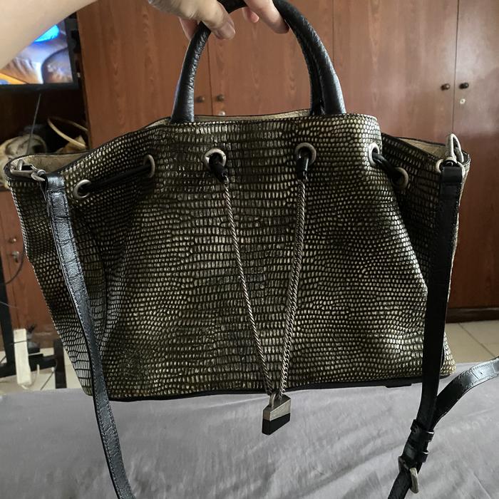 preloved rouge &lounge lizzard skin bag