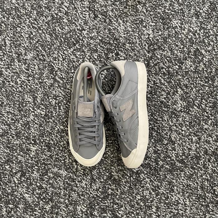 New Balance Pro Court grey SZ 37.5 second shoes