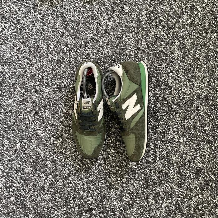 New Balance 420 Revlite green army SZ 41.5 second shoes