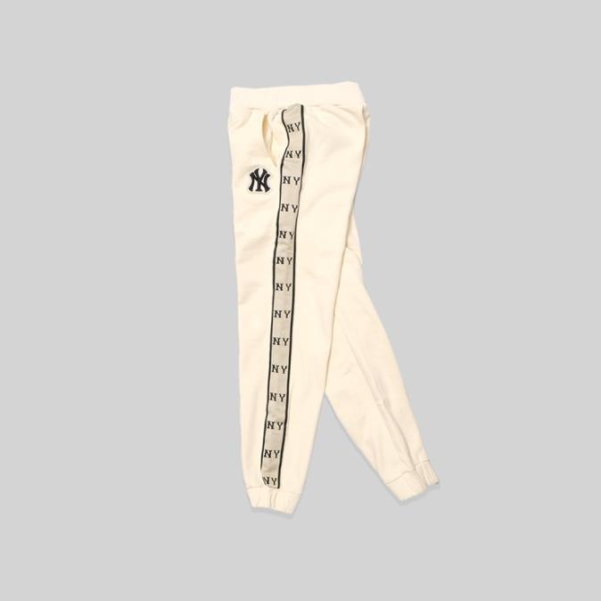 Ready M7B NY Yankees Diamond Monogram Tape Jogger Pants Beige