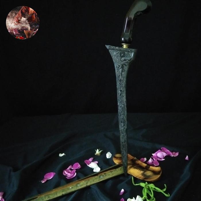Keris Sepuh Brojol Pamor Wos Wuntah Tuah Energi Spiritual Magnet Rezeki Kesederhanaan Perlindungan E