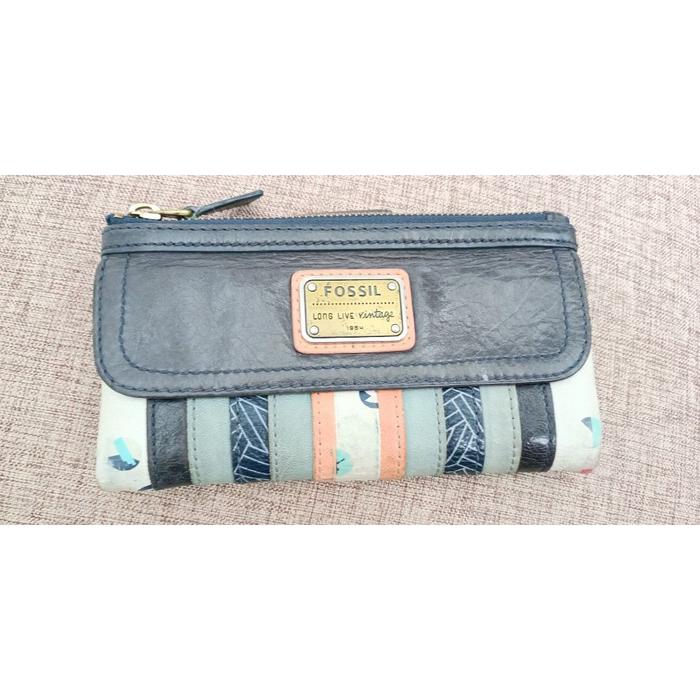 Preloved Dompet Fossil Emory Patchwork