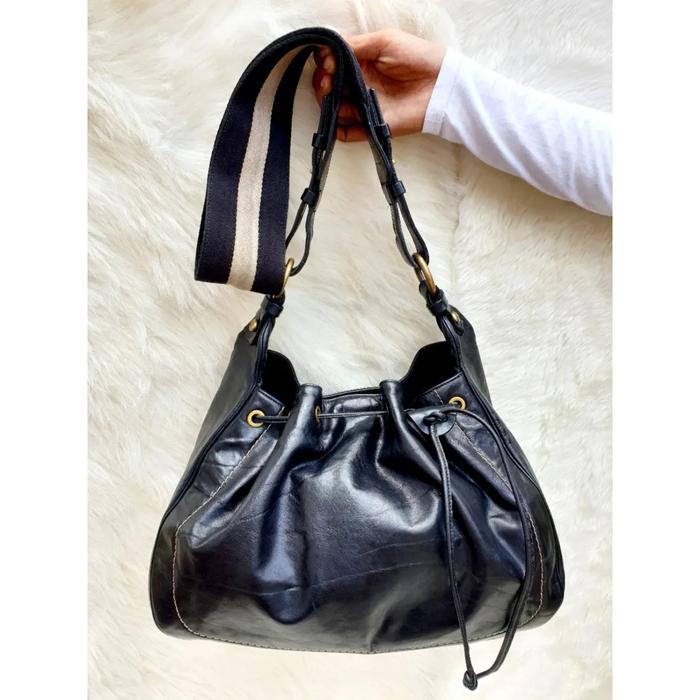Bally Tas Selempang Sling Bag Serut Bucket Kulit Asli Wanita Second
