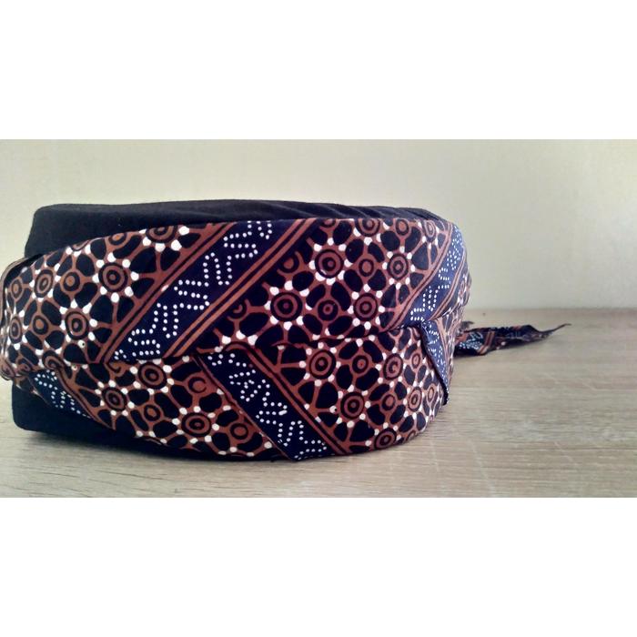 PECI BATIK JOGOKARIYAN MOTIF TLITIK TRUNTUM KOPIAH SONGKOK SORBAN KUPLUK TANPA ATAU DENGAN EKOR PEND