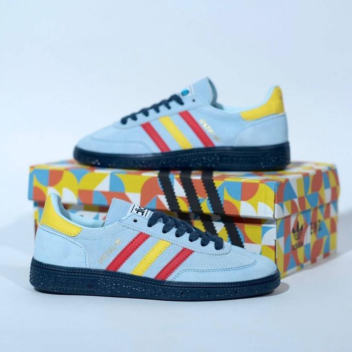 Sepatu Sneakers End X Adidas Handball Spezial Bauhaus